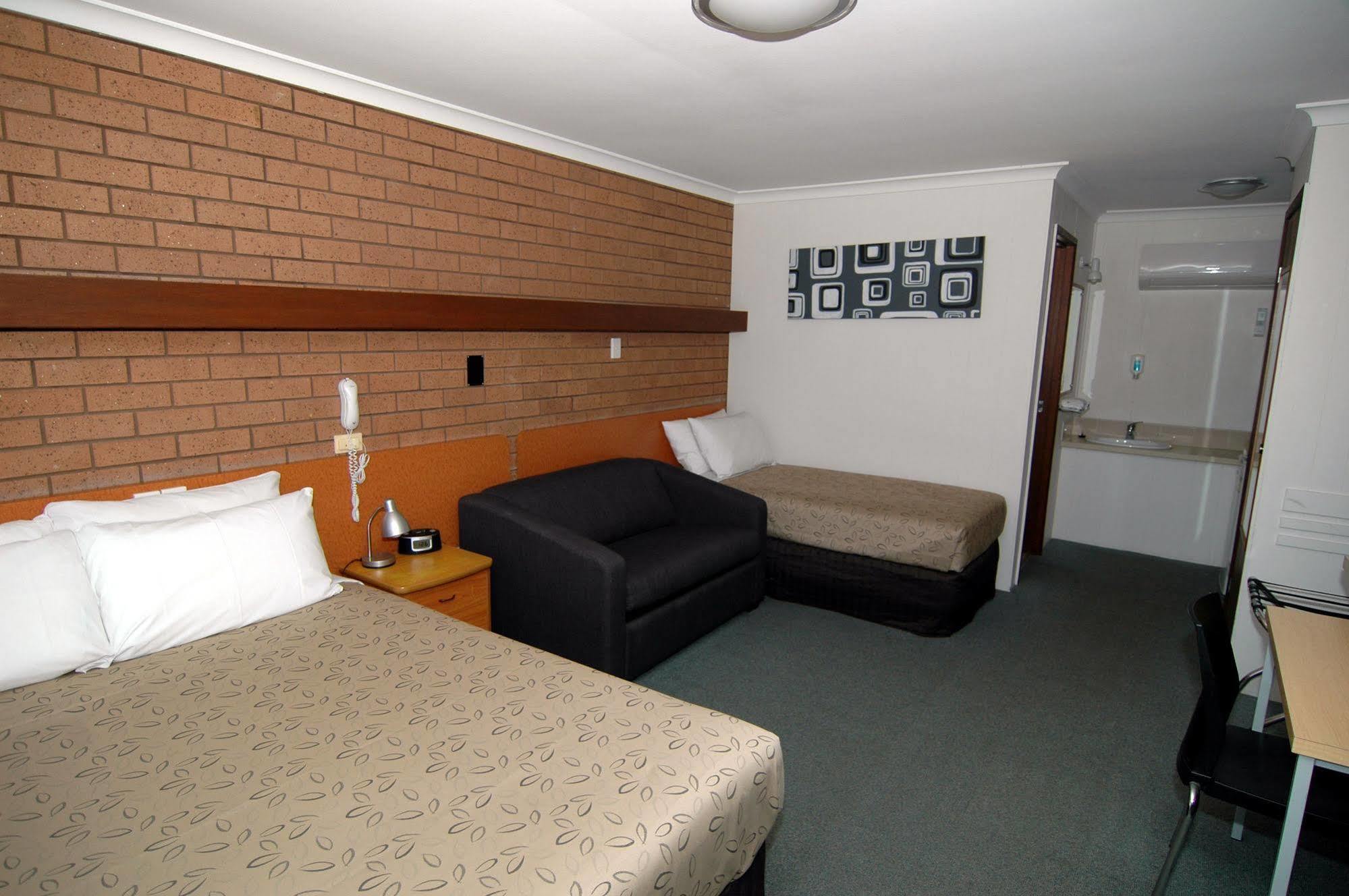רותרגלן Motel Woongarra מראה חיצוני תמונה