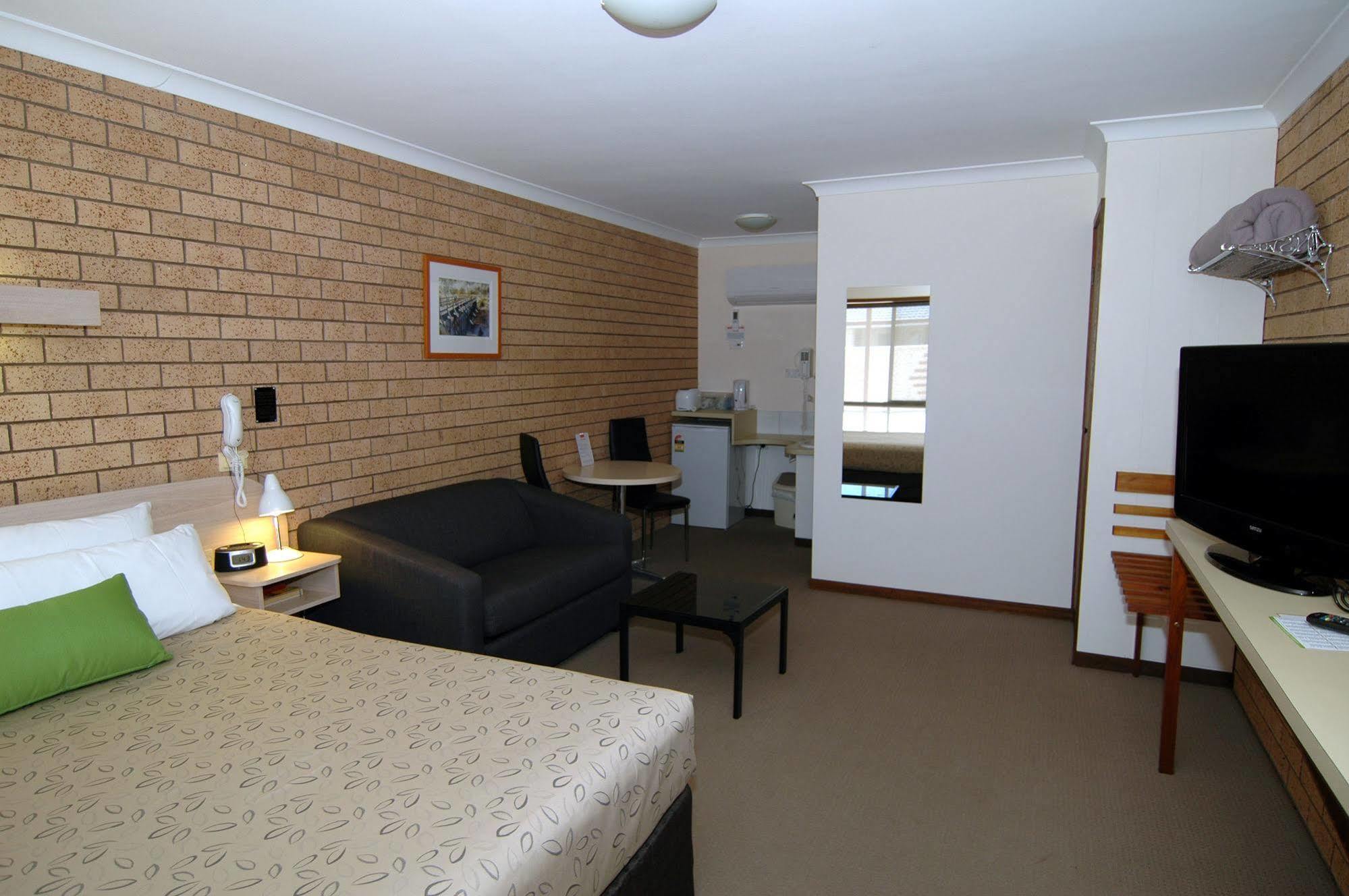 רותרגלן Motel Woongarra מראה חיצוני תמונה