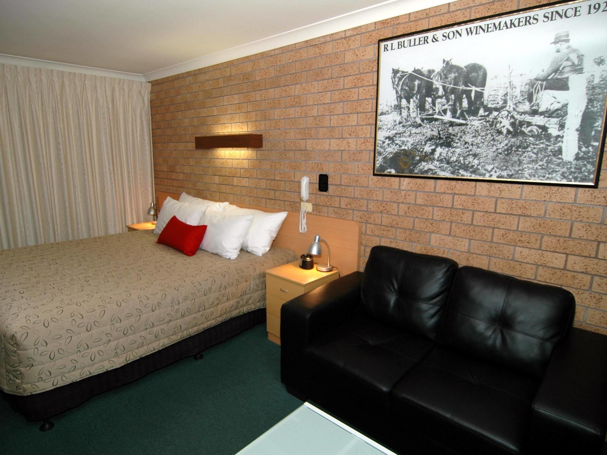 רותרגלן Motel Woongarra מראה חיצוני תמונה
